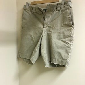 Eddie Bauer shorts 33 in distressed